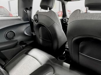 Mini Hatch 135kW Cooper S Level 2 33kWh 3dr Auto