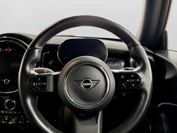 Mini Hatch 135kW Cooper S Level 2 33kWh 3dr Auto