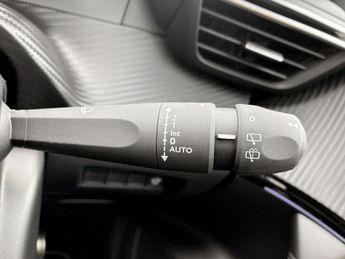 Peugeot 2008 100kW GT 50kWh 5dr Auto