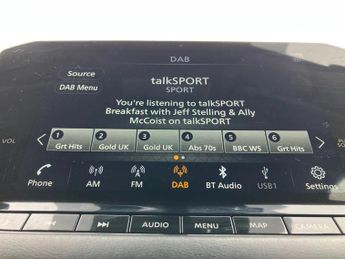 Nissan Qashqai 1.3 DiG-T MH 158 N-Connecta 5dr Xtronic