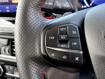 Ford Puma 1.0 EcoBoost Hybrid mHEV ST 5dr DCT