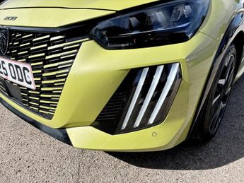 Peugeot 208 1.2 Hybrid 110 GT 5dr e-DSC6