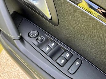 Peugeot 208 1.2 Hybrid 110 GT 5dr e-DSC6