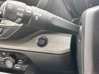 Citroen C5 X 1.2 PureTech 130 Shine 5dr EAT8