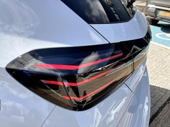 Peugeot 208 1.2 Hybrid 110 GT Premium 5dr e-DSC6