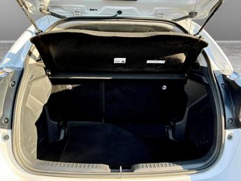 Toyota Yaris 1.5 Hybrid Design 5dr CVT