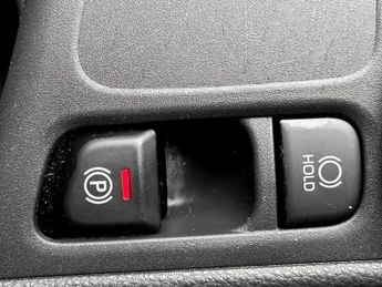 Toyota Yaris 1.5 Hybrid Design 5dr CVT