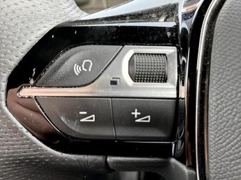 Peugeot 2008 100kW GT 50kWh 5dr Auto