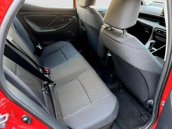 Toyota Yaris 1.5 Hybrid Icon 5dr CVT