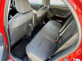 Toyota Yaris 1.5 Hybrid Icon 5dr CVT