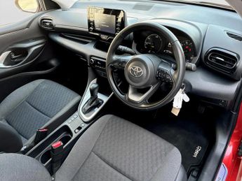 Toyota Yaris 1.5 Hybrid Icon 5dr CVT