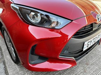 Toyota Yaris 1.5 Hybrid Icon 5dr CVT