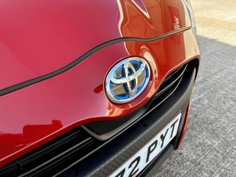 Toyota Yaris 1.5 Hybrid Icon 5dr CVT