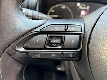 Toyota Yaris 1.5 Hybrid Icon 5dr CVT