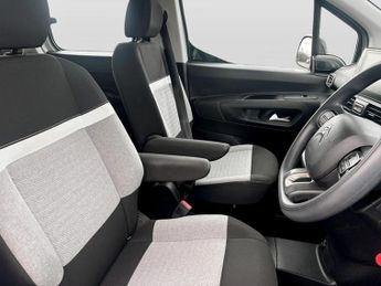 Citroen Berlingo 100kW Feel XL 50kWh 5dr Auto [7 seat]