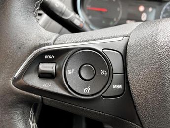 Vauxhall Grandland X 1.6 Turbo D Sport Nav 5dr Auto