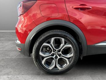 Renault Captur 1.6 E-Tech full hybrid 145 Techno 5dr Auto