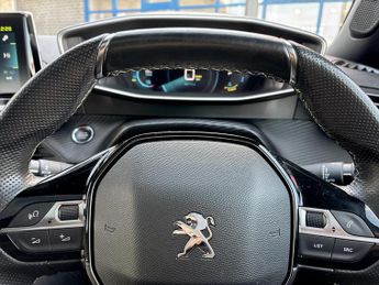 Peugeot 2008 100kW GT Premium 50kWh 5dr Auto