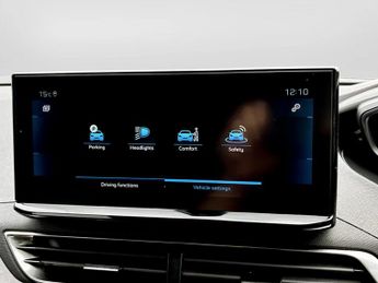 Peugeot 3008 1.2 Hybrid 136 GT 5dr e-DSC6