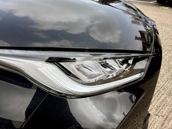 Toyota Yaris 1.5 Hybrid Design 5dr CVT