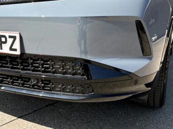 Vauxhall Grandland 157kW GS 73kWh 5dr Auto