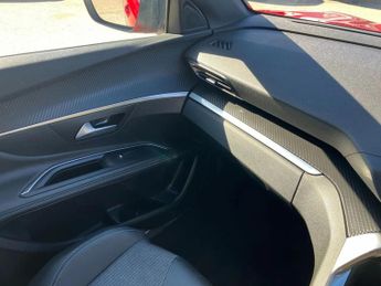 Peugeot 3008 1.2 Hybrid 136 Allure 5dr e-DSC6