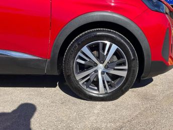 Peugeot 3008 1.2 Hybrid 136 Allure 5dr e-DSC6