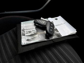 Peugeot 208 1.2 PureTech 100 Active Premium + 5dr EAT8