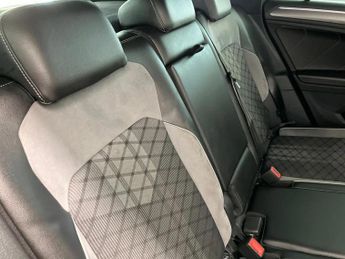 Volkswagen Tiguan 2.0 TDI 4Motion R-Line 5dr DSG