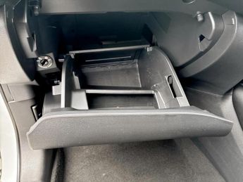 Nissan Juke 1.0 DiG-T 114 N-Connecta 5dr DCT