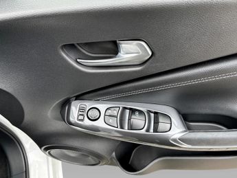 Nissan Juke 1.0 DiG-T 114 N-Connecta 5dr DCT