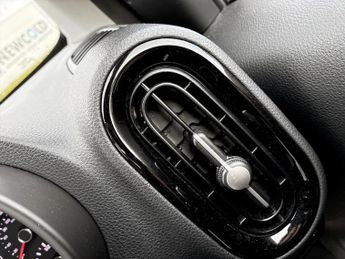 Kia Picanto 1.0 3 5dr Auto [4 seats]