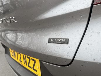 Renault Captur 1.6 E-Tech full hybrid 145 Techno 5dr Auto