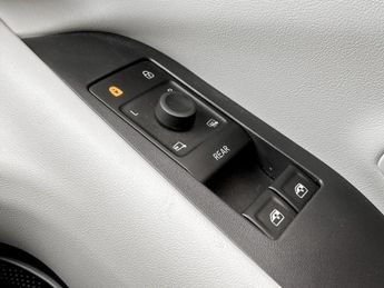 Ford Explorer 210kW Select 77kWh 5dr Auto