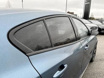 Ford Focus 1.0 EcoBoost Hybrid mHEV 155 Active X 5dr Auto