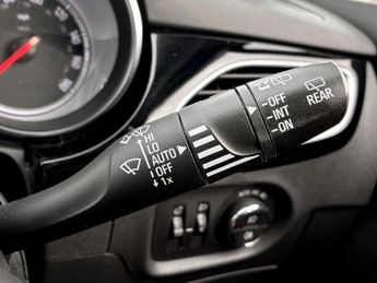 Vauxhall Astra 1.4T 16V 150 Elite Nav 5dr Auto