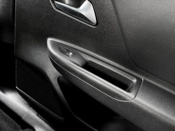 Vauxhall Mokka 100kW Ultimate Edition 50kWh 5dr Auto