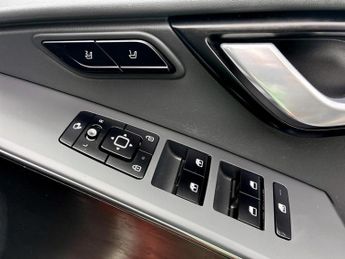 Kia Niro 150kW 4 65kWh 5dr Auto