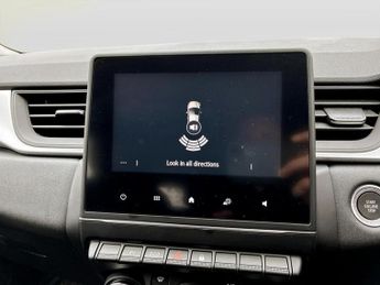 Renault Captur 1.6 E-Tech full hybrid 145 Evolution 5dr Auto