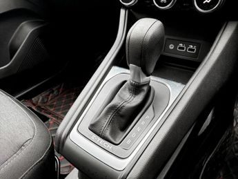 Renault Captur 1.6 E-Tech full hybrid 145 Evolution 5dr Auto