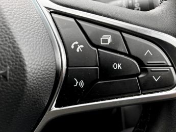 Renault Captur 1.6 E-Tech full hybrid 145 Evolution 5dr Auto