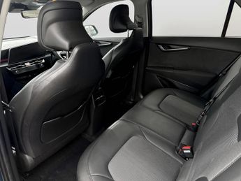 Kia Niro 150kW 3 65kWh 5dr Auto