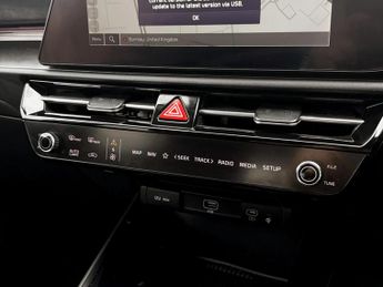 Kia Niro 150kW 3 65kWh 5dr Auto