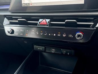 Kia Niro 150kW 4 65kWh 5dr Auto