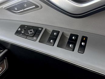 Kia Niro 150kW 4 65kWh 5dr Auto