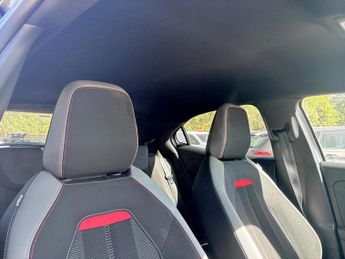 Vauxhall Mokka 100kW SRi Premium 50kWh 5dr Auto