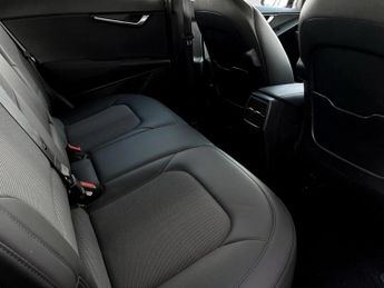 Kia Niro 150kW 3 65kWh 5dr Auto