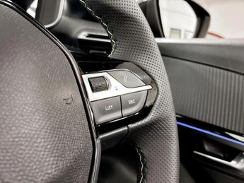 Peugeot 208 100kW GT Premium 50kWh 5dr Auto