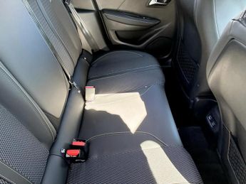 Peugeot 208 1.2 Hybrid 110 GT 5dr e-DSC6