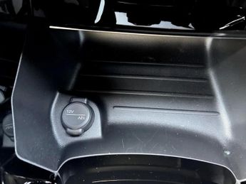 Peugeot 208 1.2 Hybrid 110 GT 5dr e-DSC6